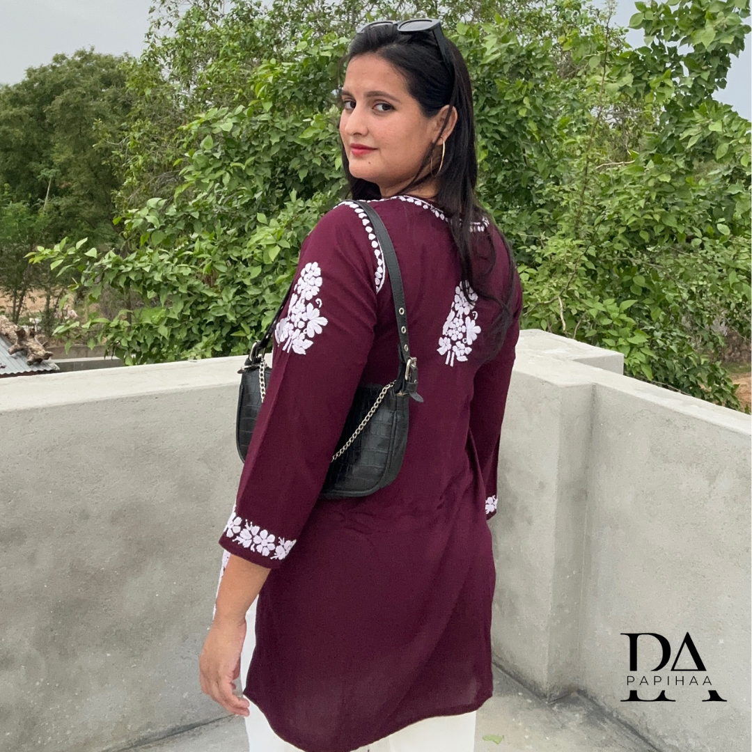 Suramya Cola Modal 3d Chikankari Short Kurti