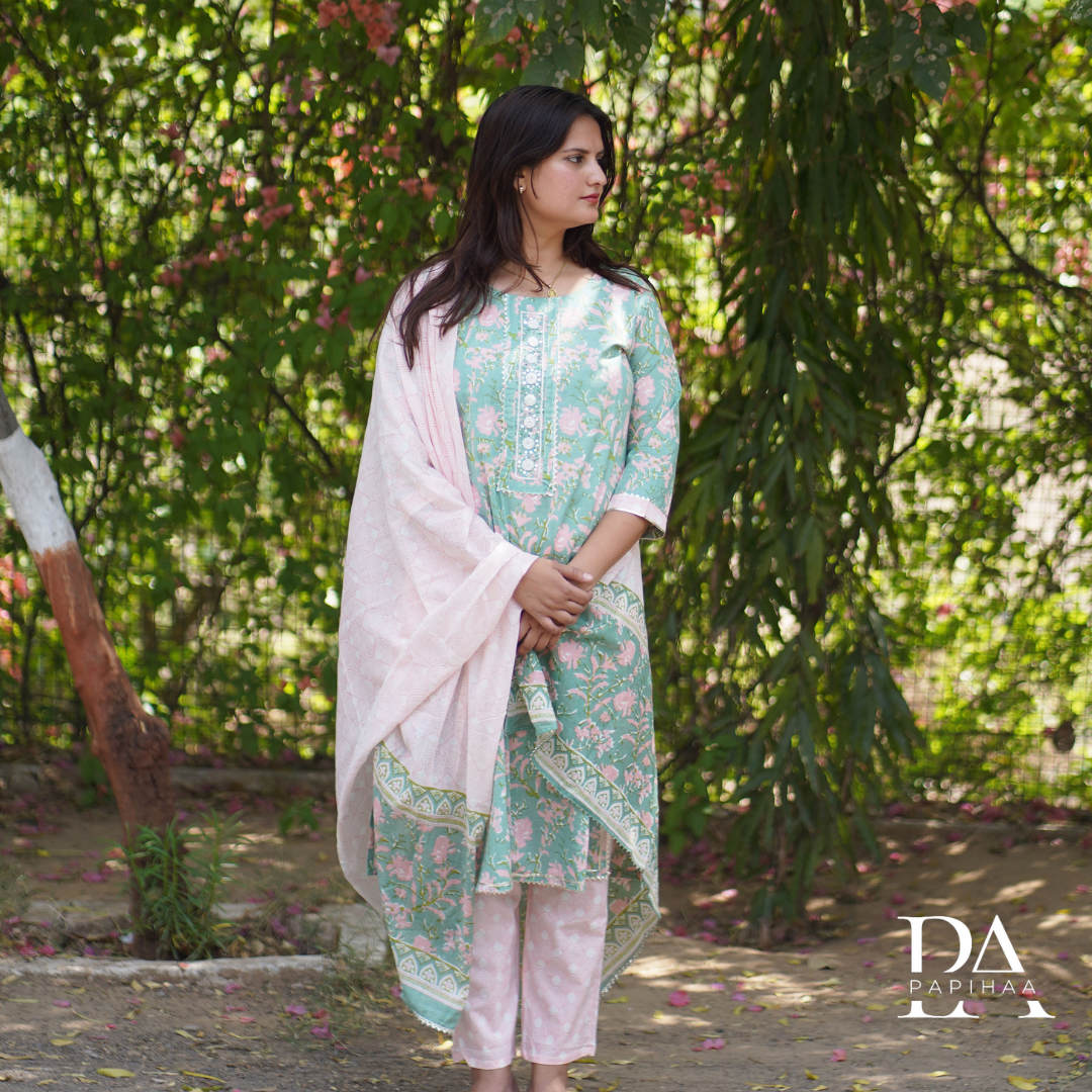 Green and Pink Floral abstract Set