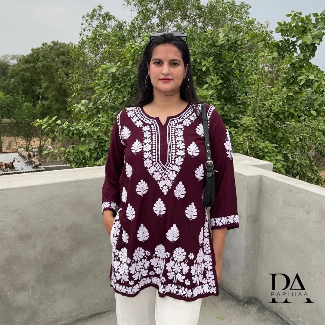 Suramya Cola Modal 3d Chikankari Short Kurti