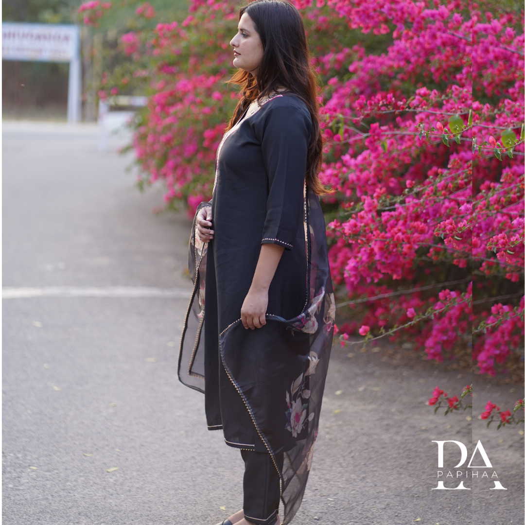 Floral V-Neck Black Muslin Kurta Set