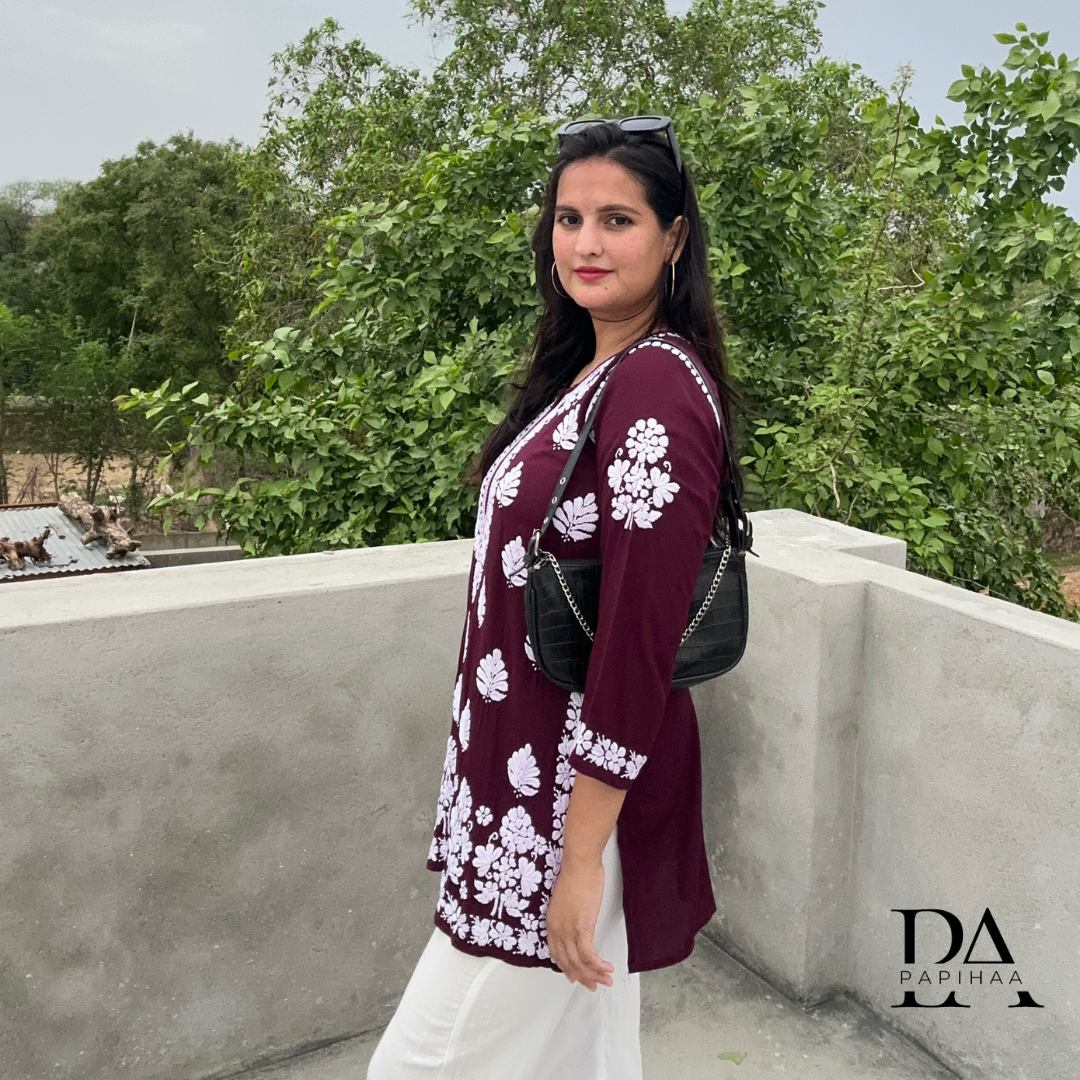 Suramya Cola Modal 3d Chikankari Short Kurti